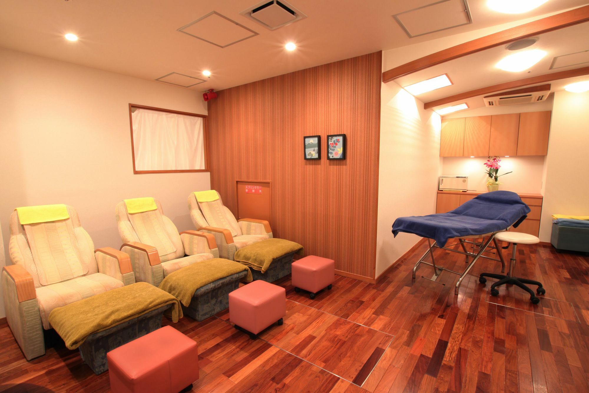 Capsule Inn Osaka - Caters To Men Εξωτερικό φωτογραφία