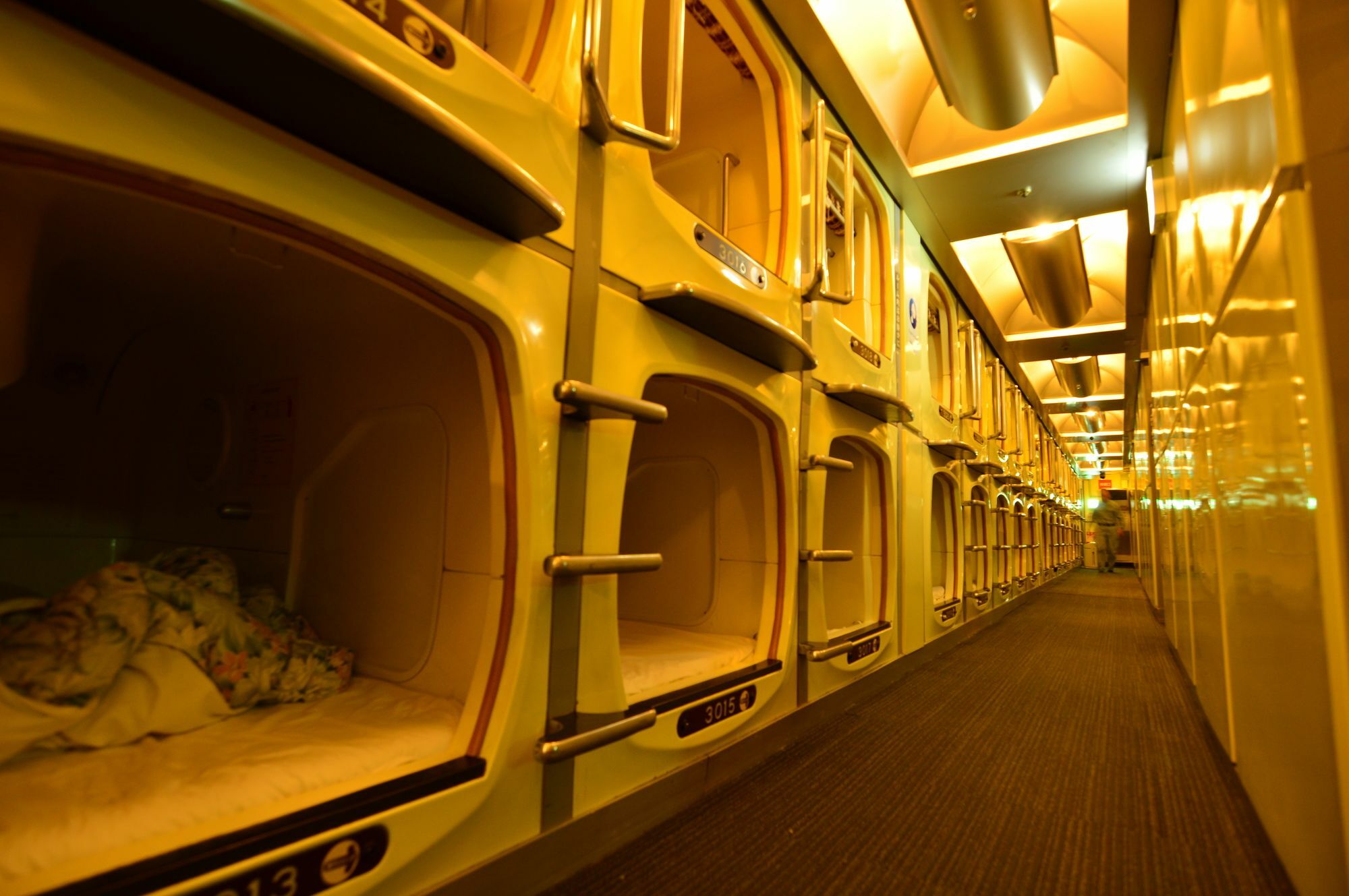 Capsule Inn Osaka - Caters To Men Εξωτερικό φωτογραφία