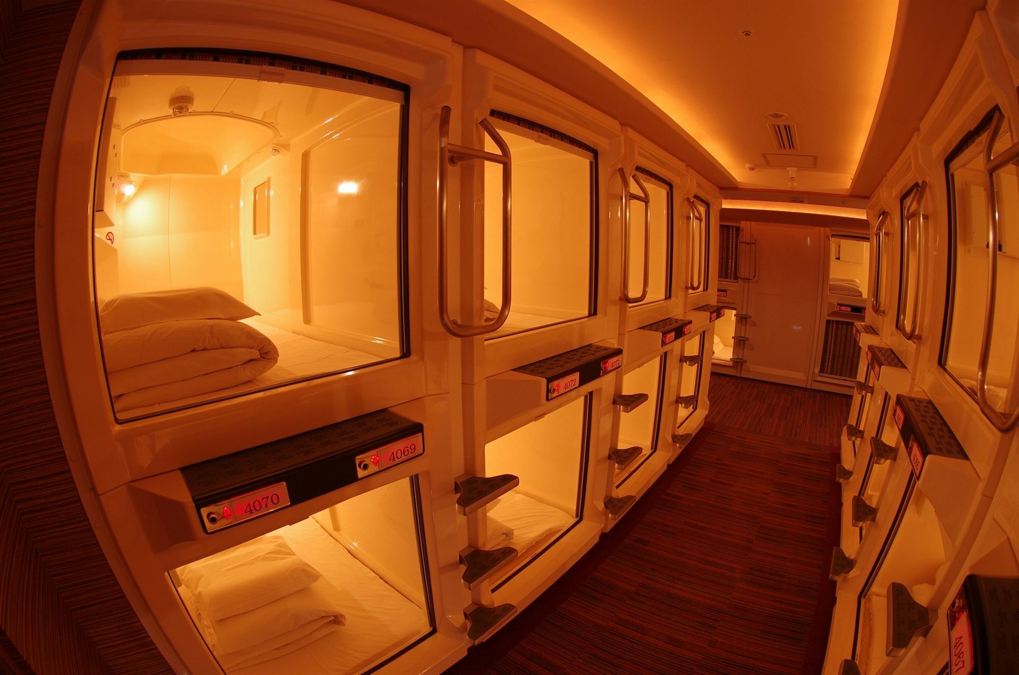 Capsule Inn Osaka - Caters To Men Εξωτερικό φωτογραφία